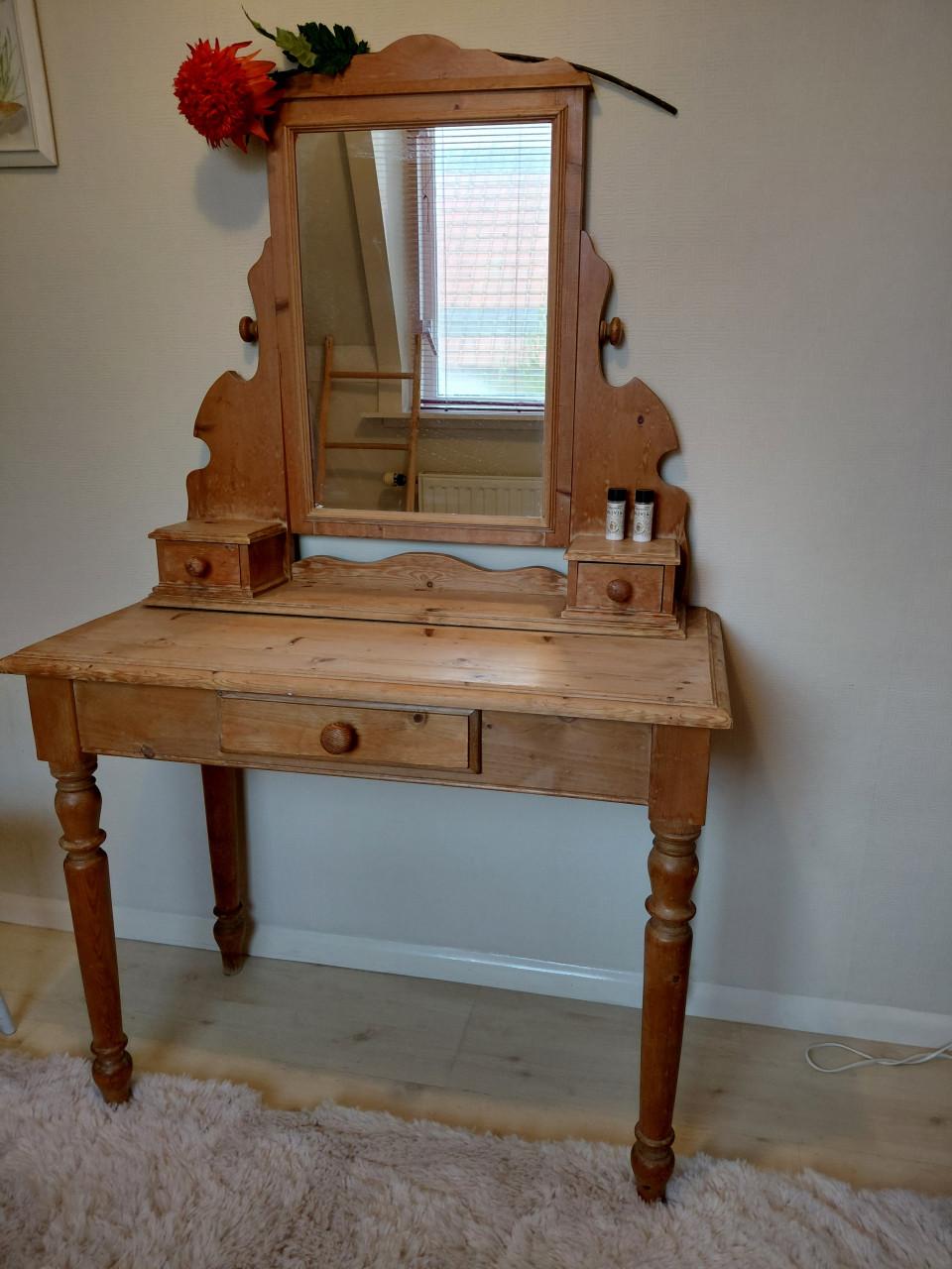 Grenen toiletmeubel