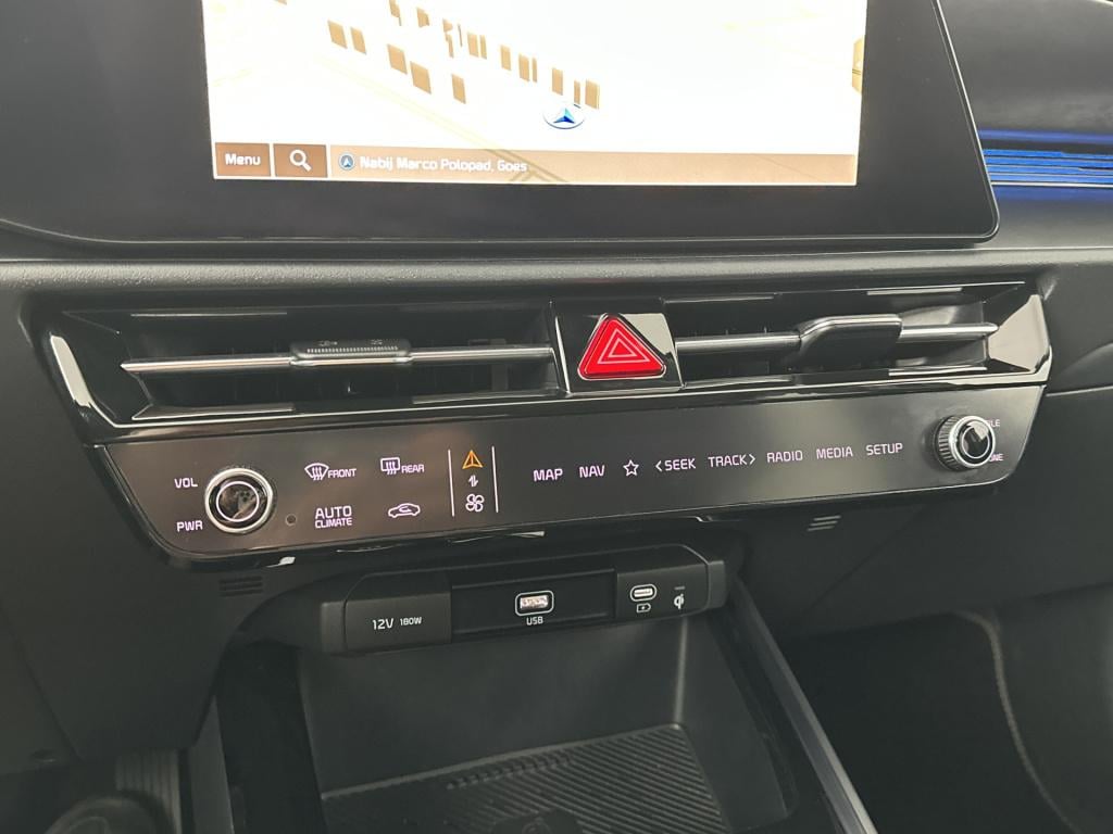 Kia Niro Ev dynamicplusline 64.8 kwh | trekhaak | stuur-/stoelverwarming | 