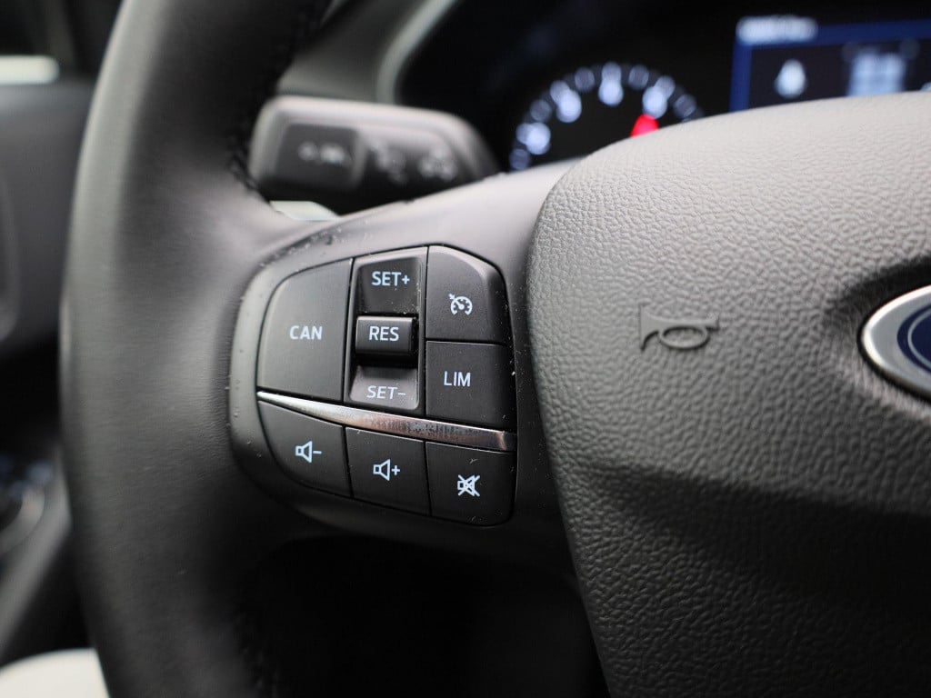 Ford Focus wagon 1.0 ecoboost hybrid active style | climate control | cruis