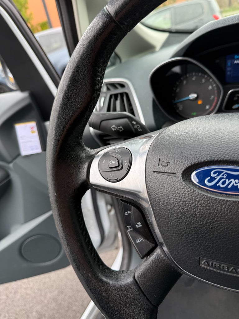 Ford C-max 1.0 - titanium - nieuwe distributie -125pk