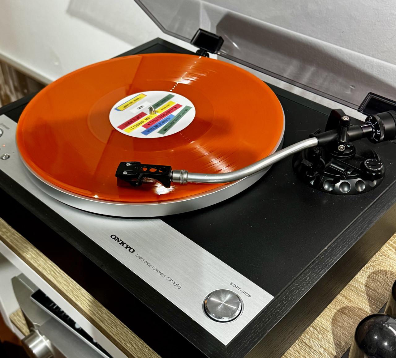 TOPMODEL DRAAITAFEL ONKYO CP1050