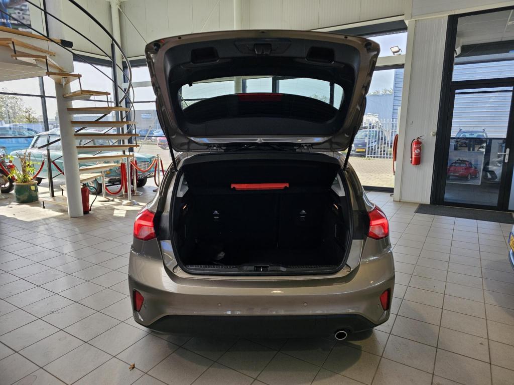 Ford Focus 1.0 ecoboost titanium business
