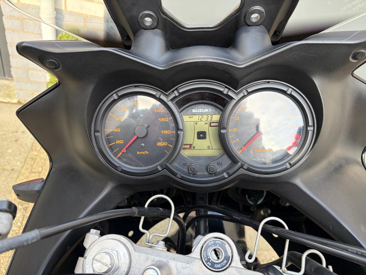 Suzuki V-strom 650 uit 2011