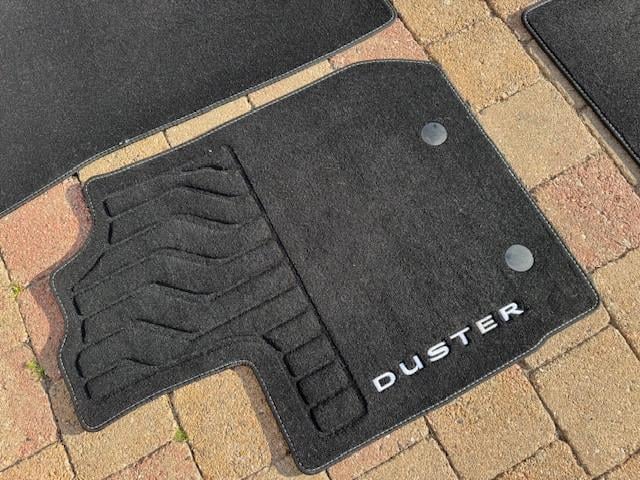 DUSTER II vloermattenset, orig. DACIA, zwart