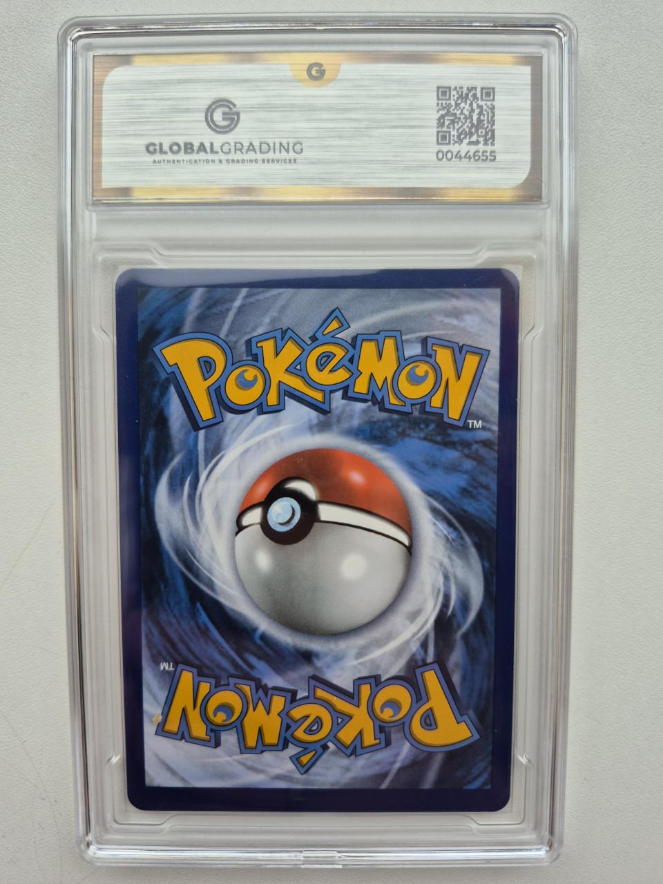 Pokemon Mew VMax Grade10
