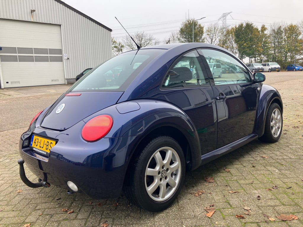 Volkswagen New Beetle 1.6 airco cruisse