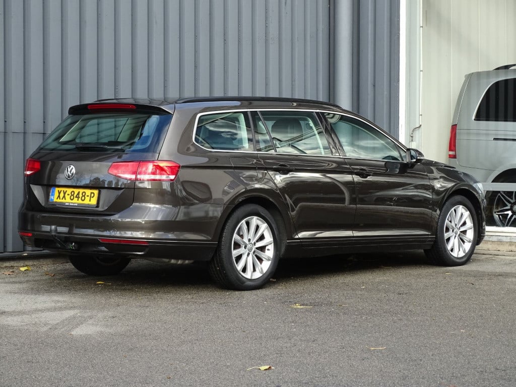 Volkswagen Passat variant 1.4 tsi act highline business automaat | pano | c