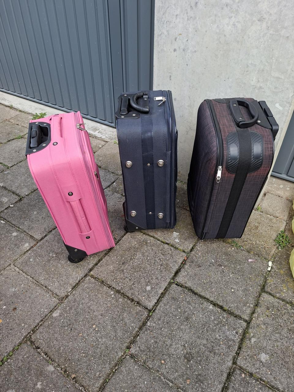 Te koop 3 mooie trekkoffertjes
