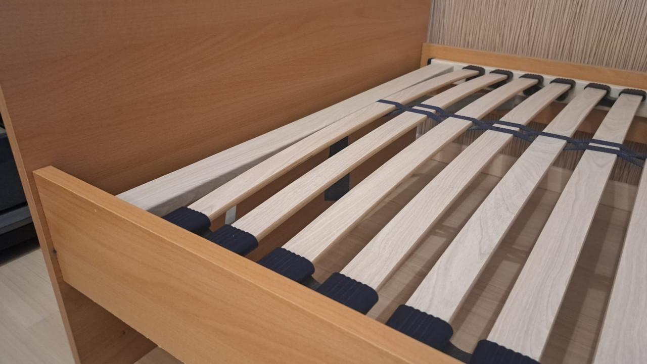 Bed en lattenbodem 90x200