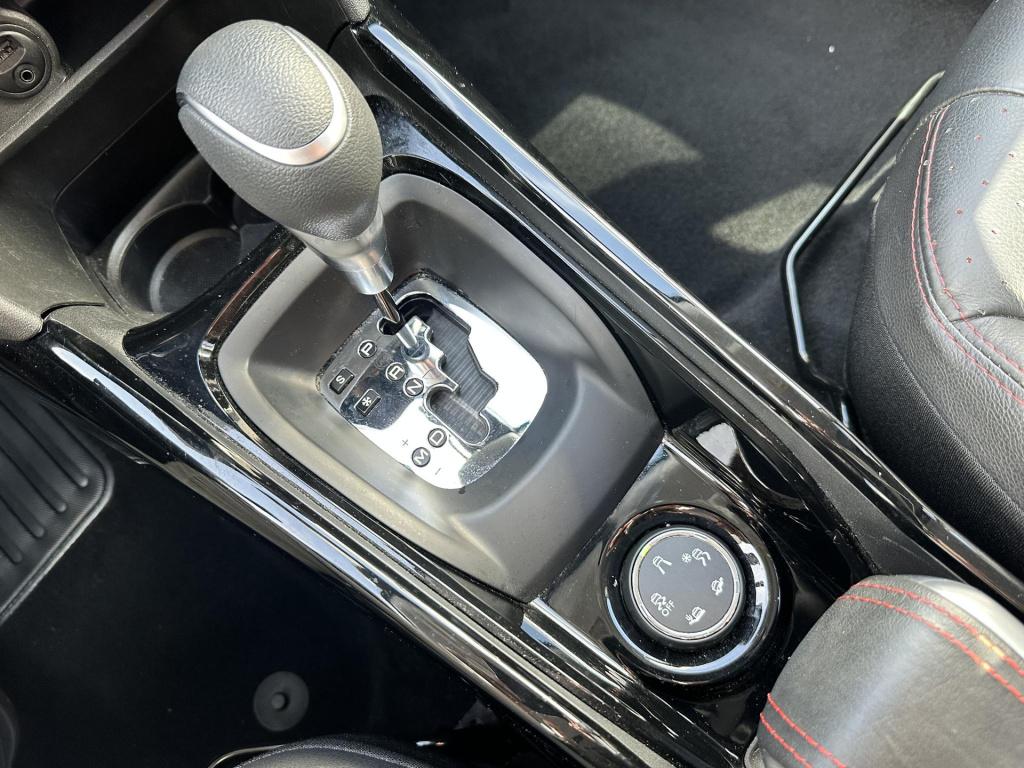 Peugeot 2008 1.2 puretech gt-line