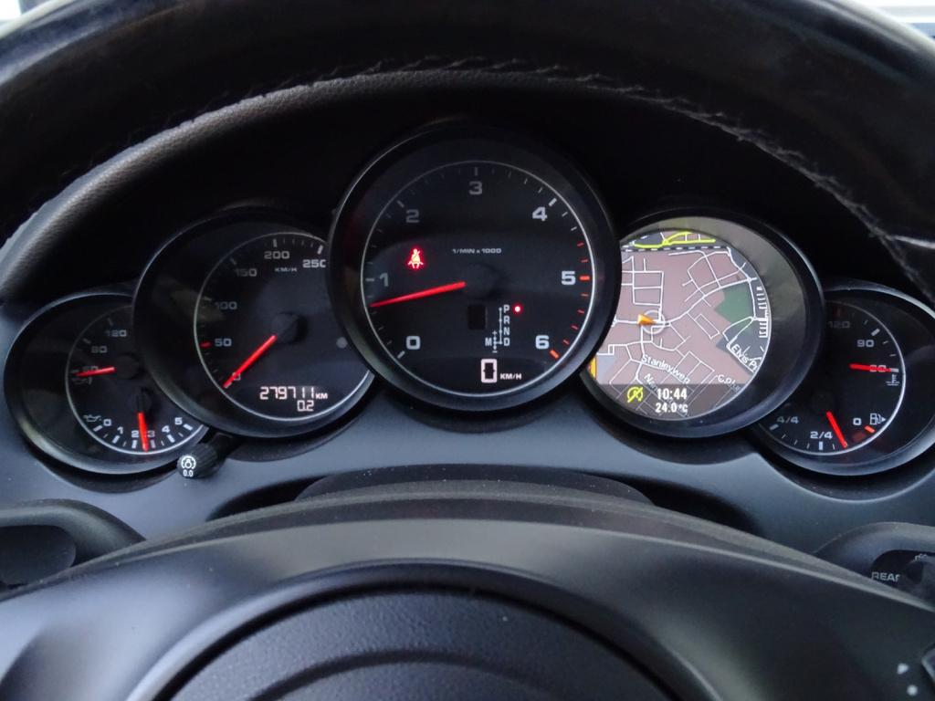 Porsche Cayenne 3.0 d | bose | pano | memory | bi-xenon