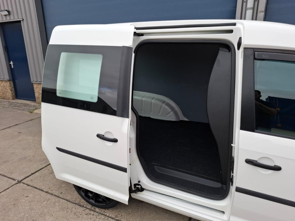 Volkswagen Caddy 2.0 tdi l1h1 bmt trendline verlaagd / airco / n.a.p / marg