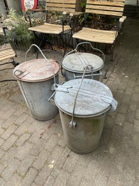 Zinken vuilnisemmers
