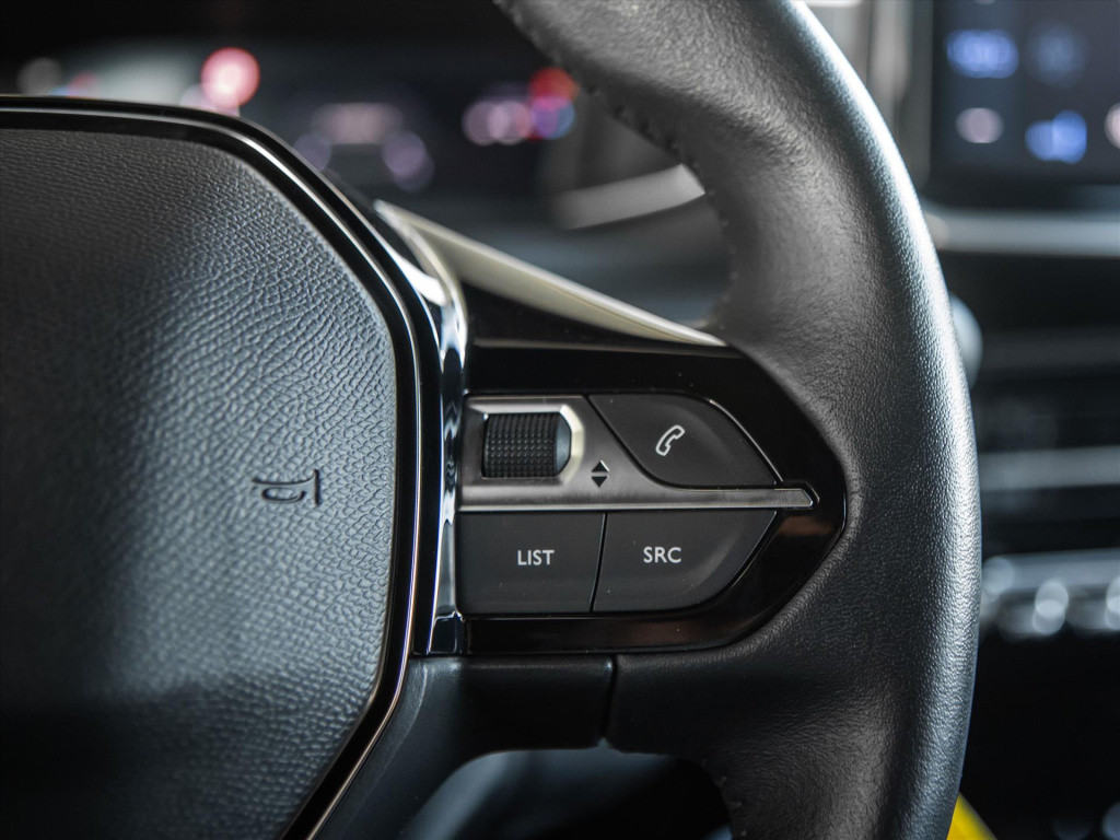 Peugeot 2008 1.2 puretech 100pk allure