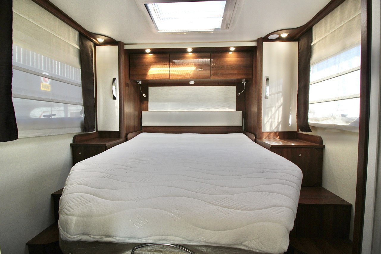Mclouis Karat Edition (Queensbed+hefbed, véél opties!!!)
