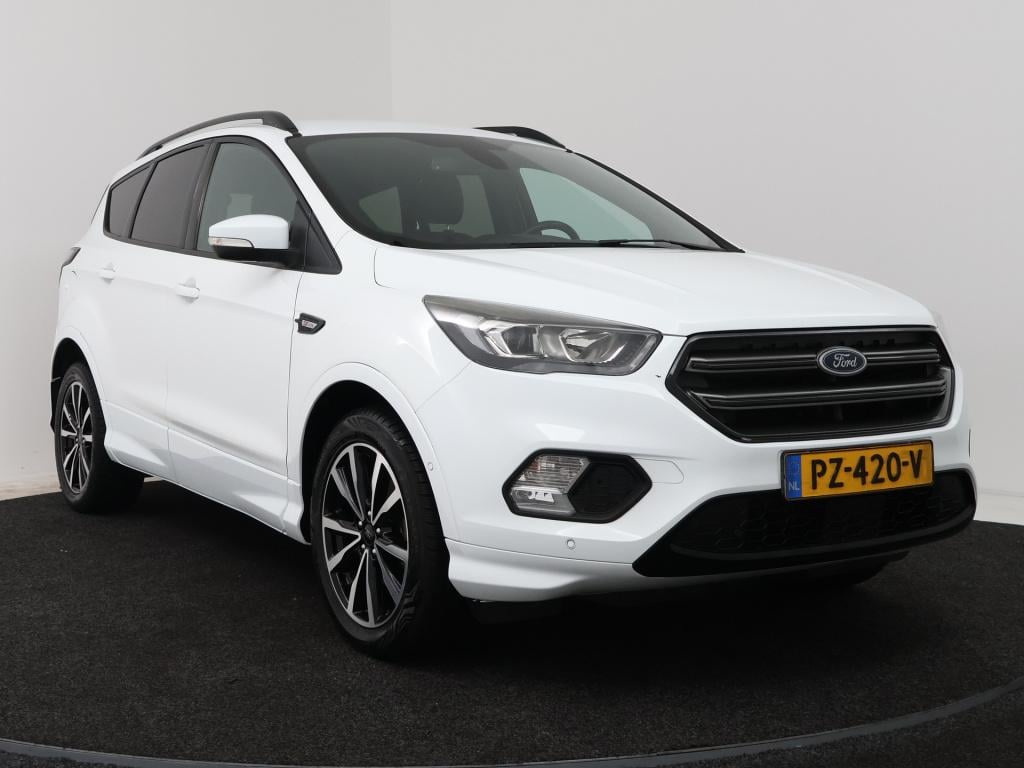 Ford Kuga 1.5 ecoboost st line | trekhaak | 1800kg trekgewicht | navigatie 