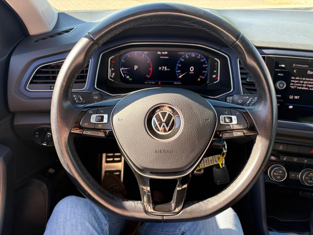 Volkswagen T-roc 1.5 tsi sport