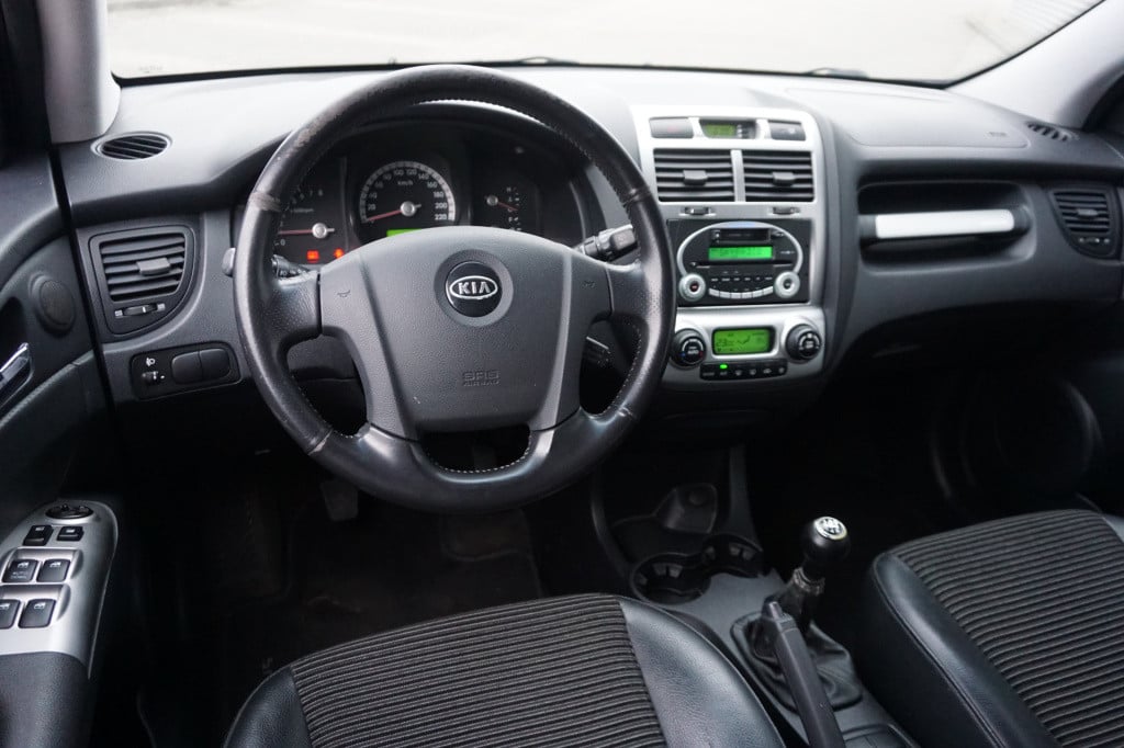 Kia Sportage 2.0 cvvt executive airco / cruise / elektr. ramen / trekhaak /