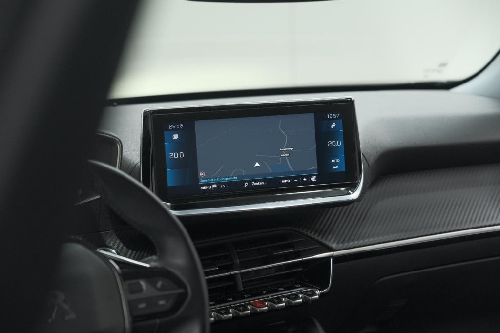 Peugeot 2008 puretech 130 allure | camera | apple carplay | navigatie | par