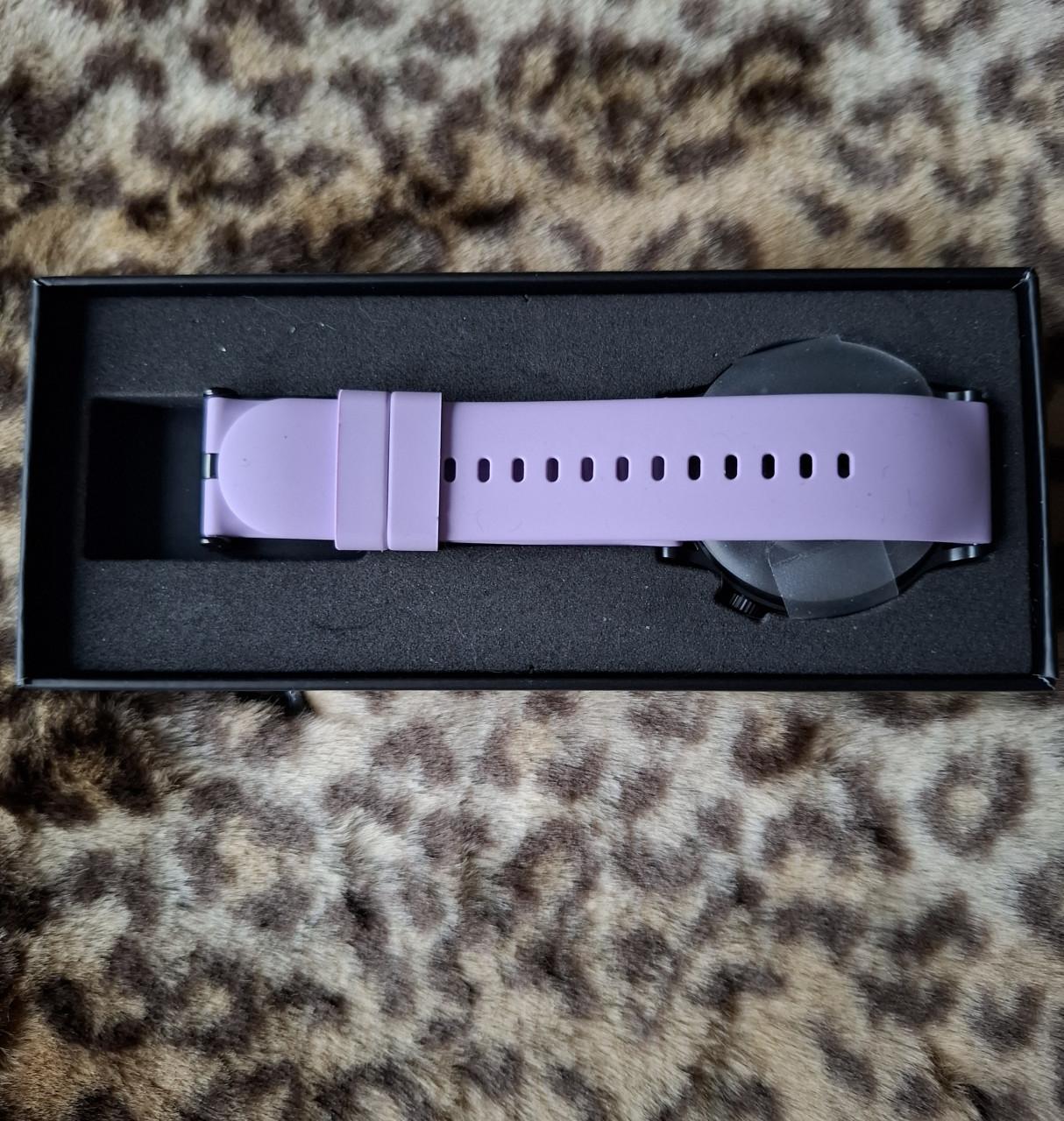 Smartwatch OOQE Watch CS Pro. Paars. Nieuw.