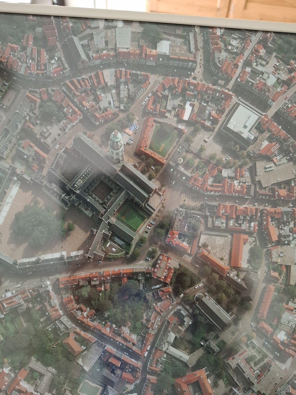 Luchtfoto van centrum Middelburg - ± 1980 genomen tijdens de Stadhouder fee