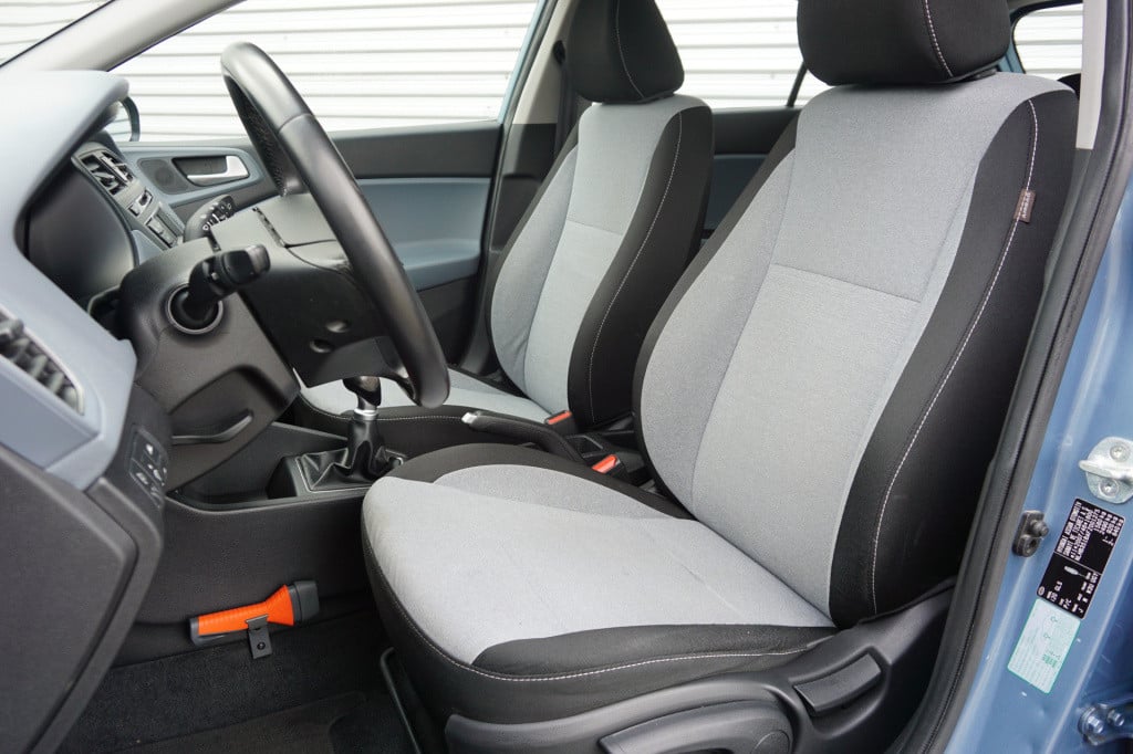 Hyundai I 20 1.2 hp i-motion airco / elektr/ ramen / cruise / lm velgen tre