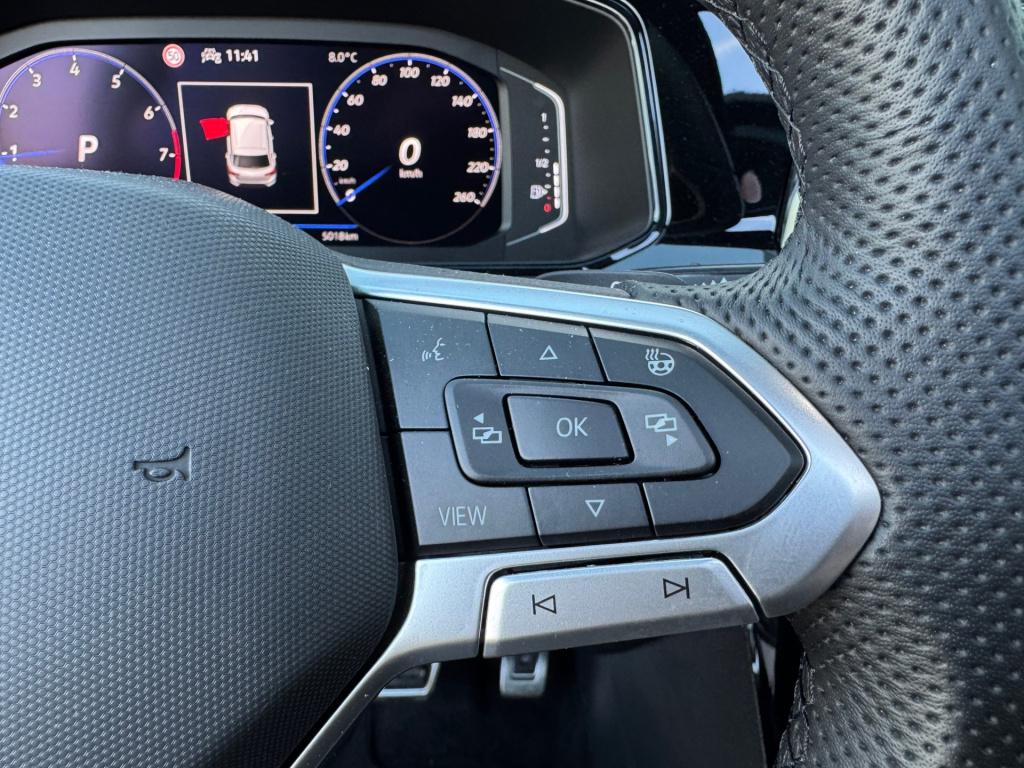 Volkswagen T-roc 1.5 tsi r-line black edition automaat , panoramaschuifdak 