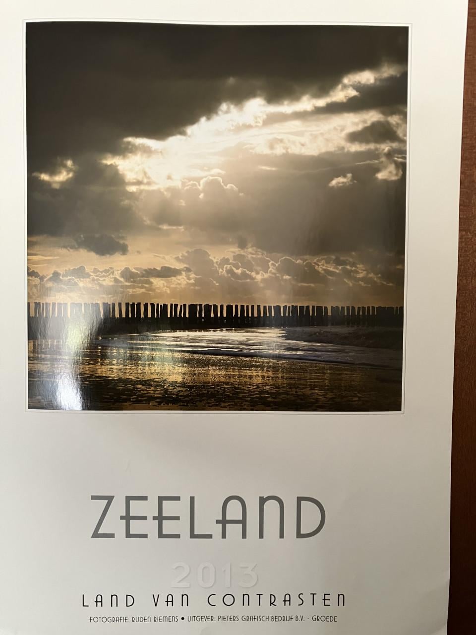 Zeeland kalender (2013) met prachtige afbeeldingen van Ruden Riemens.