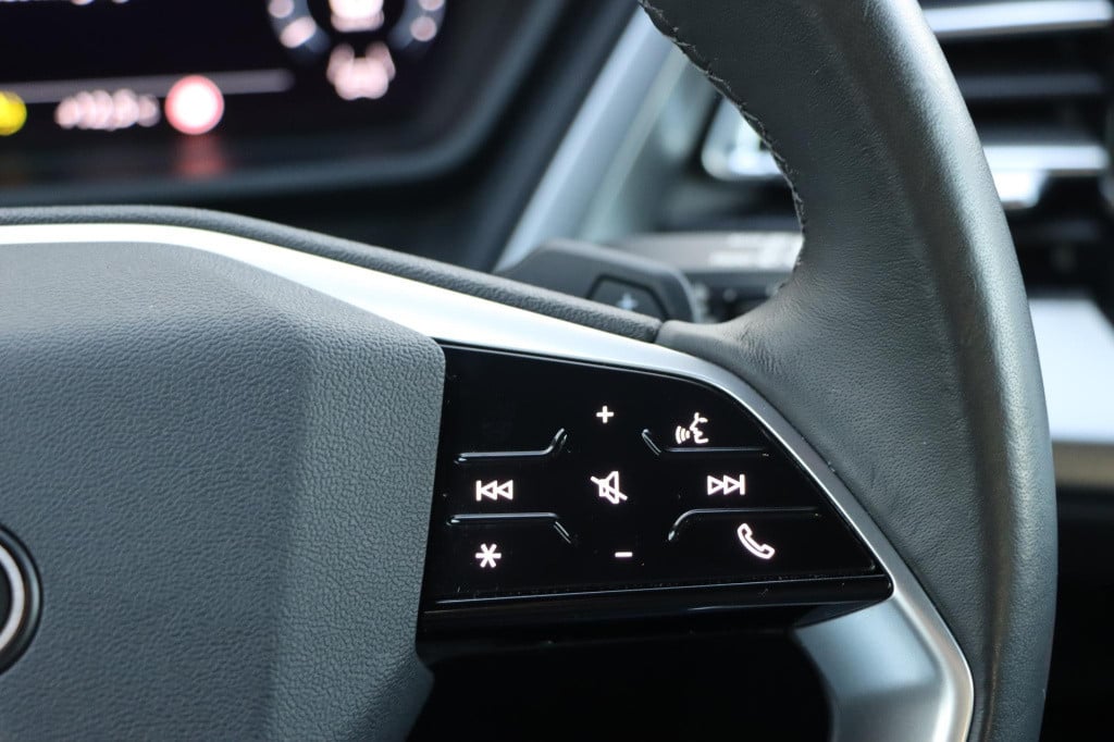 Audi Q4 E-tron 40 launch edition advanced plus 77 kwh