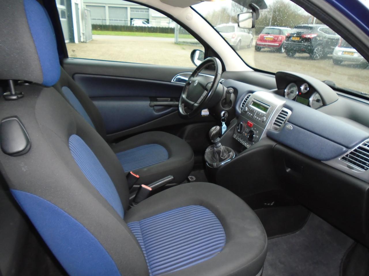 Lancia Ypsilon 1.2 Oro