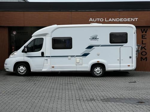 Weinsberg Onbekend r49 x250/2 | camera | groot bed | radio | luifel