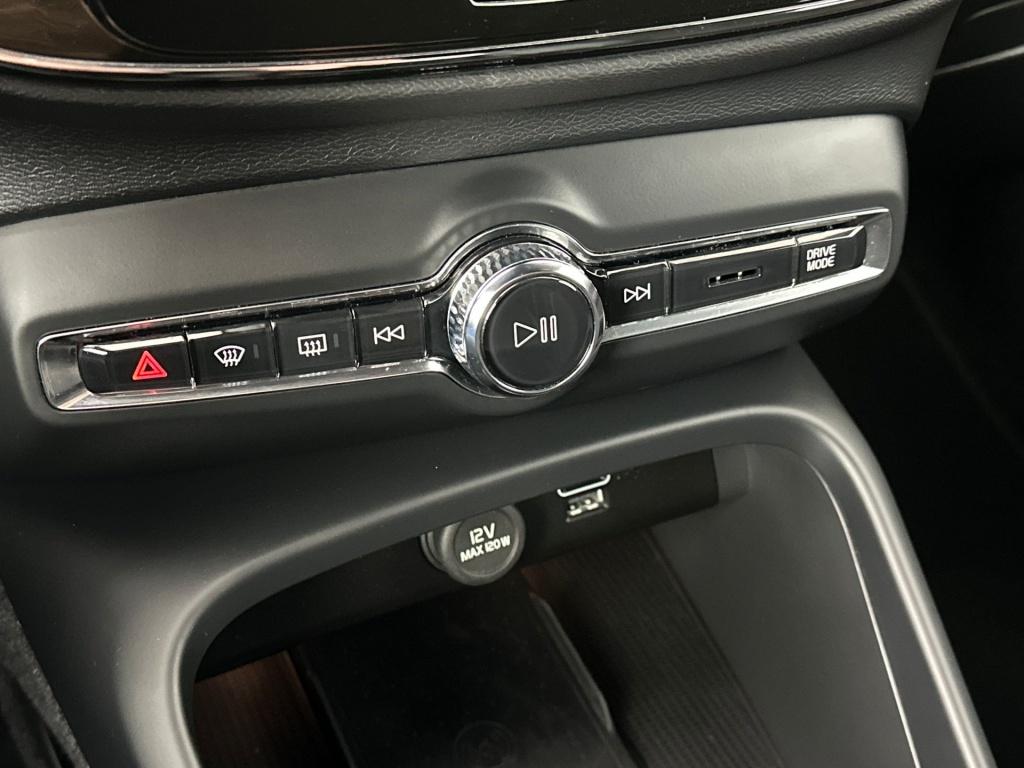 Volvo XC40 t4 211pk recharge plus dark| adap.cruise| trekhaak| camera| elek