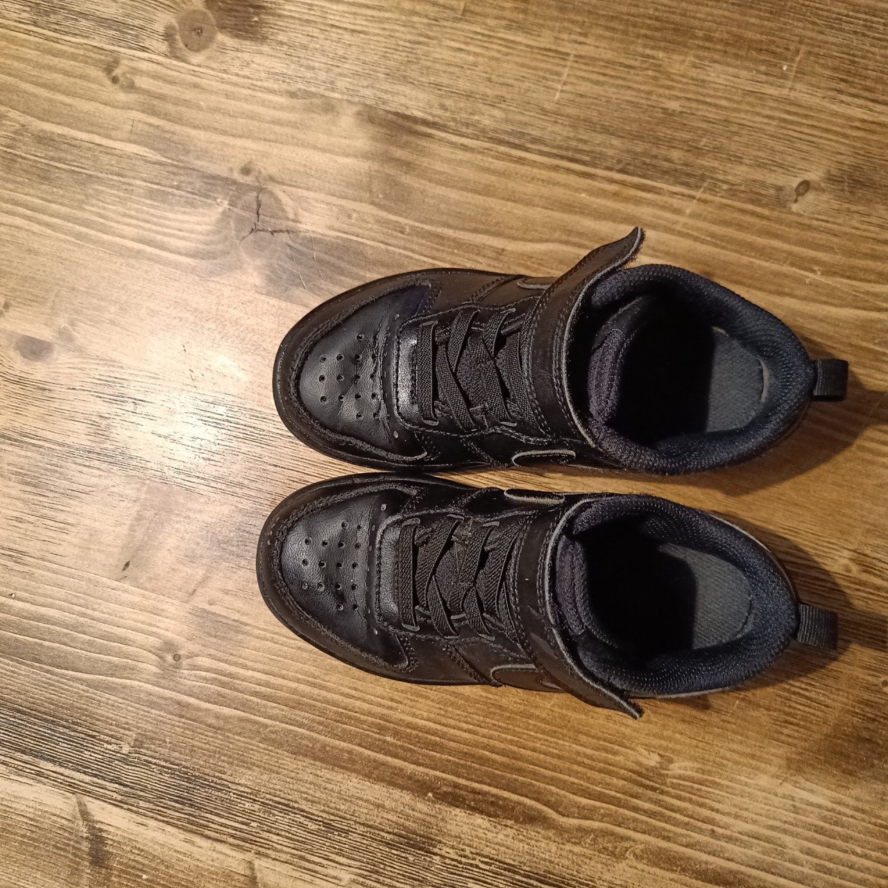 Nike air force one maat 28
