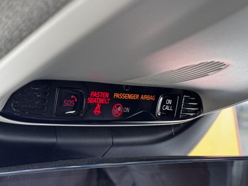 Volvo XC40 2.0 t4 inscription automaat | leer | 19'' lmv | trekhaak