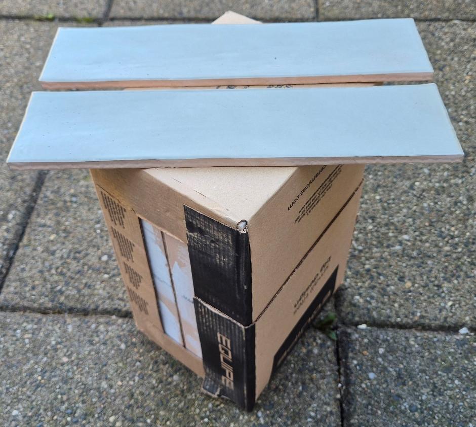 Te Koop: Wandtegels 120x60cm en 30x7,5cm