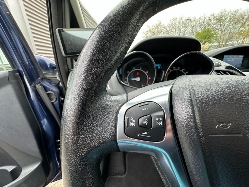 Ford B-max 1.6 ti-vct titanium automaat trekhaak camera pdc