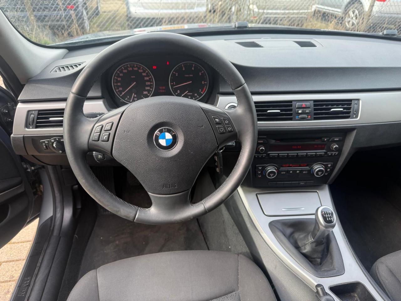 BMW 3-serie Touring 318i Executive