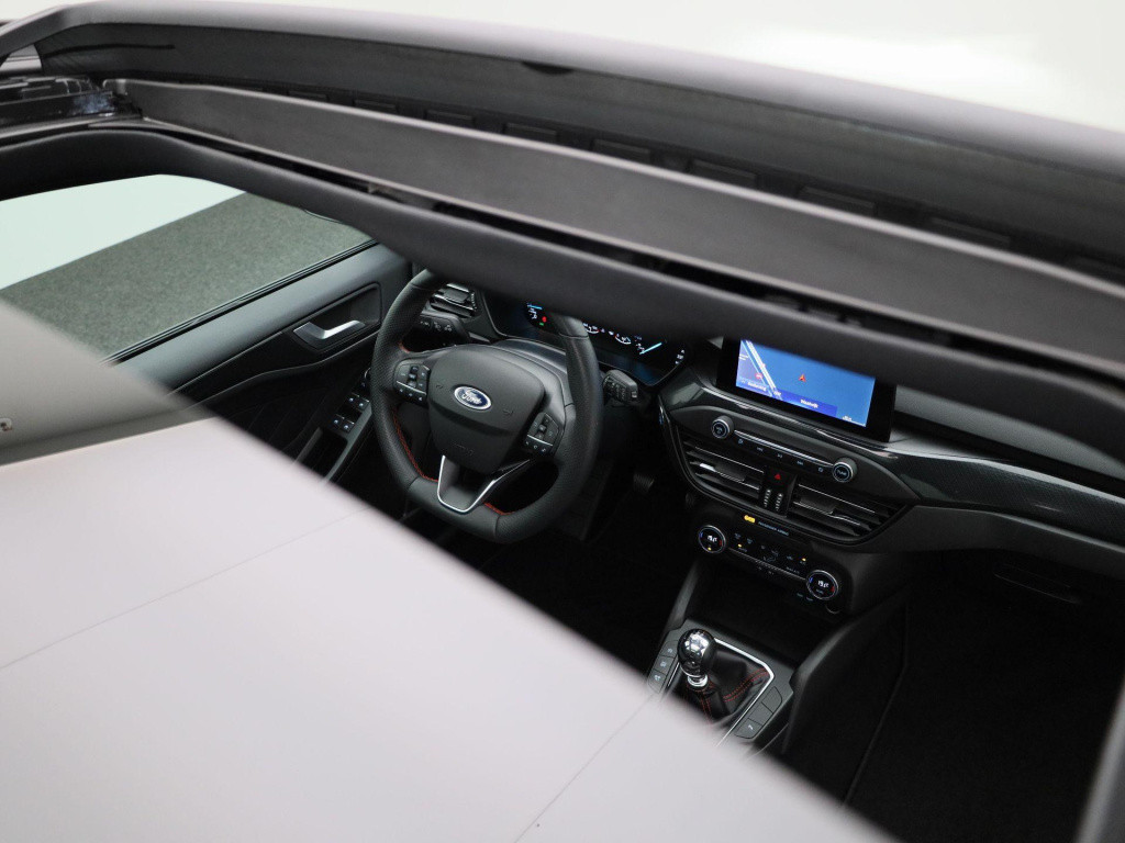 Ford Focus wagon 1.0 ecoboost active business | panorama dak | parkeer sens