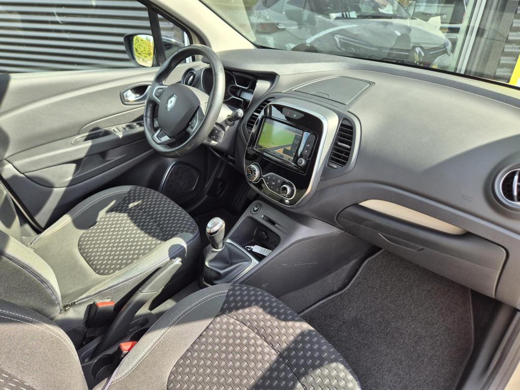 Renault Captur tce 90 intens parkeersensoren, navigatie, led verlichting, c