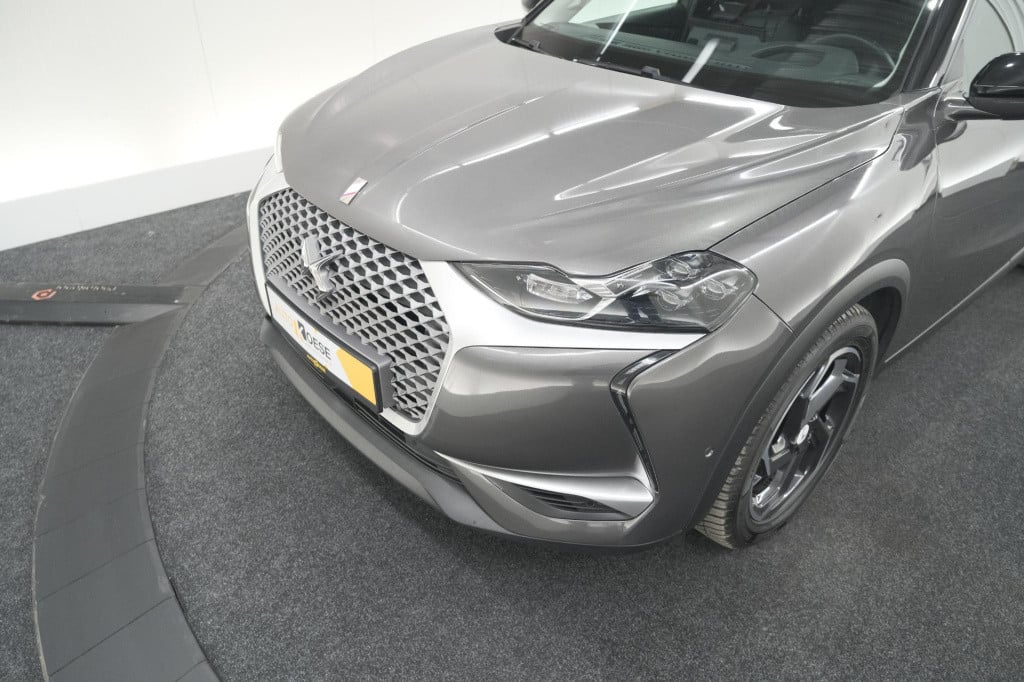 Ds Ds 3 crossback 50 kwh e-tense so chic | camera | dodehoekdetectie | head