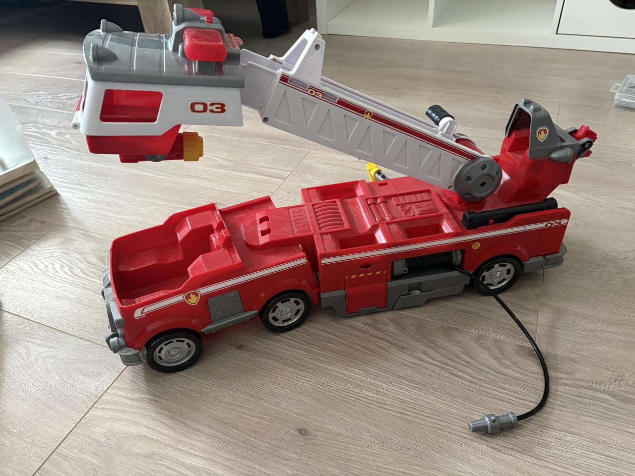 PAW Patrol Ultimate Rescue brandweerwagen