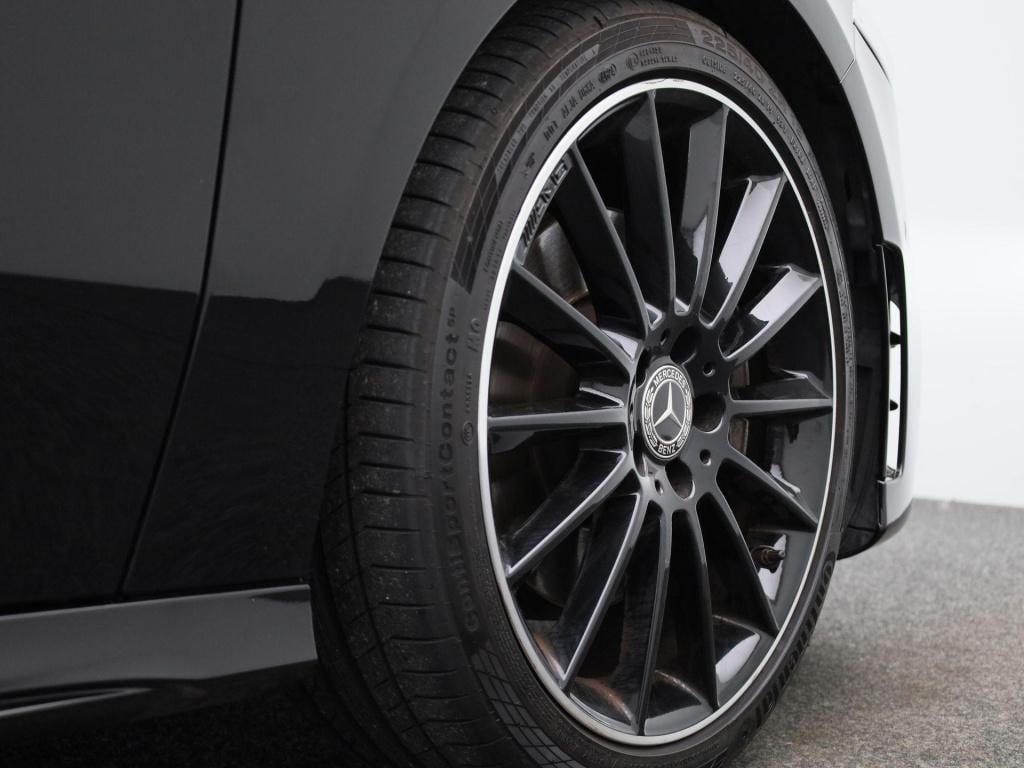 Mercedes-Benz A-Klasse 250 premium | automaat | panorama dak | virtual cock