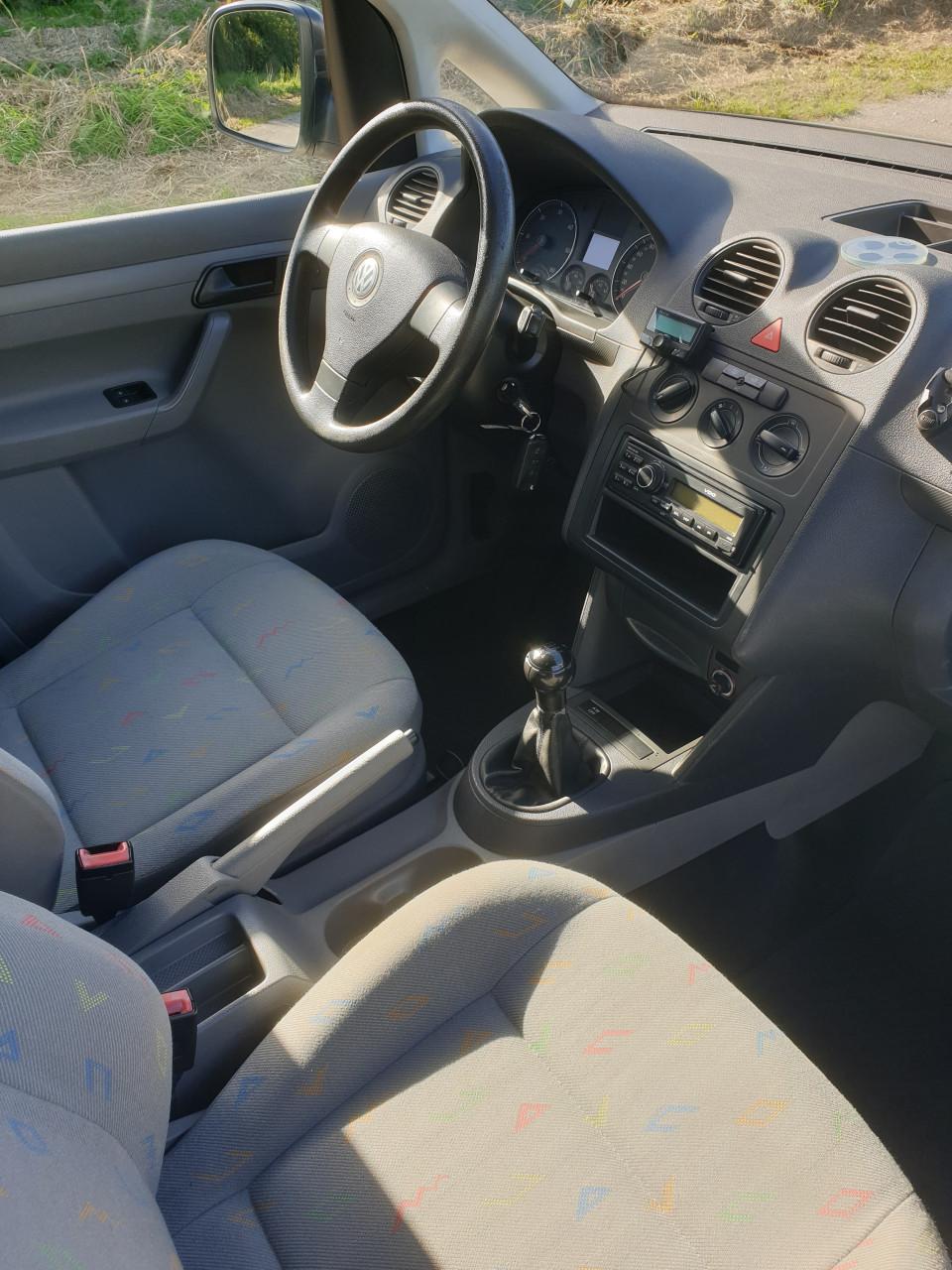 Volkswagen caddy 1.9 tdi 2010 apk airco