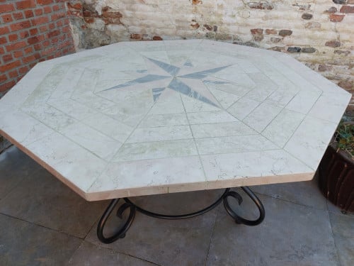 Prachtige zware stenen tuintafel