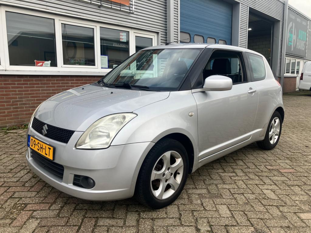 Suzuki Swift 1.3 exclusive
