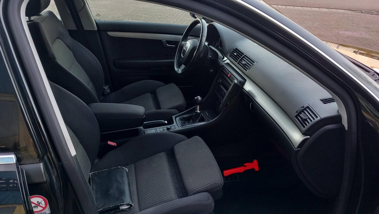 Audi A4 1.8 Turbo Quattro S-Line  station bj:2005 airco lm-velgen