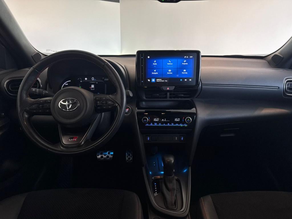 Toyota Yaris Cross 1.5 hybrid gr sport