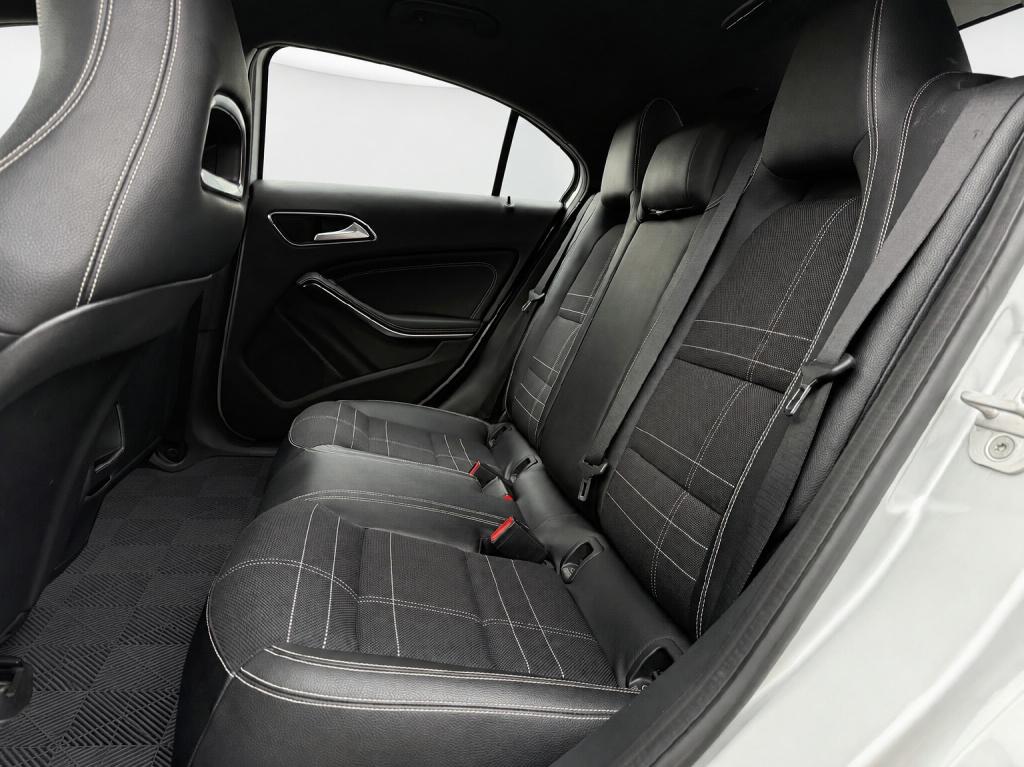 Mercedes-Benz A-Klasse 180 ambition