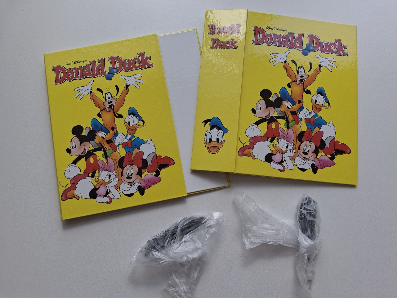 2 verzamelmappen Donald Duck