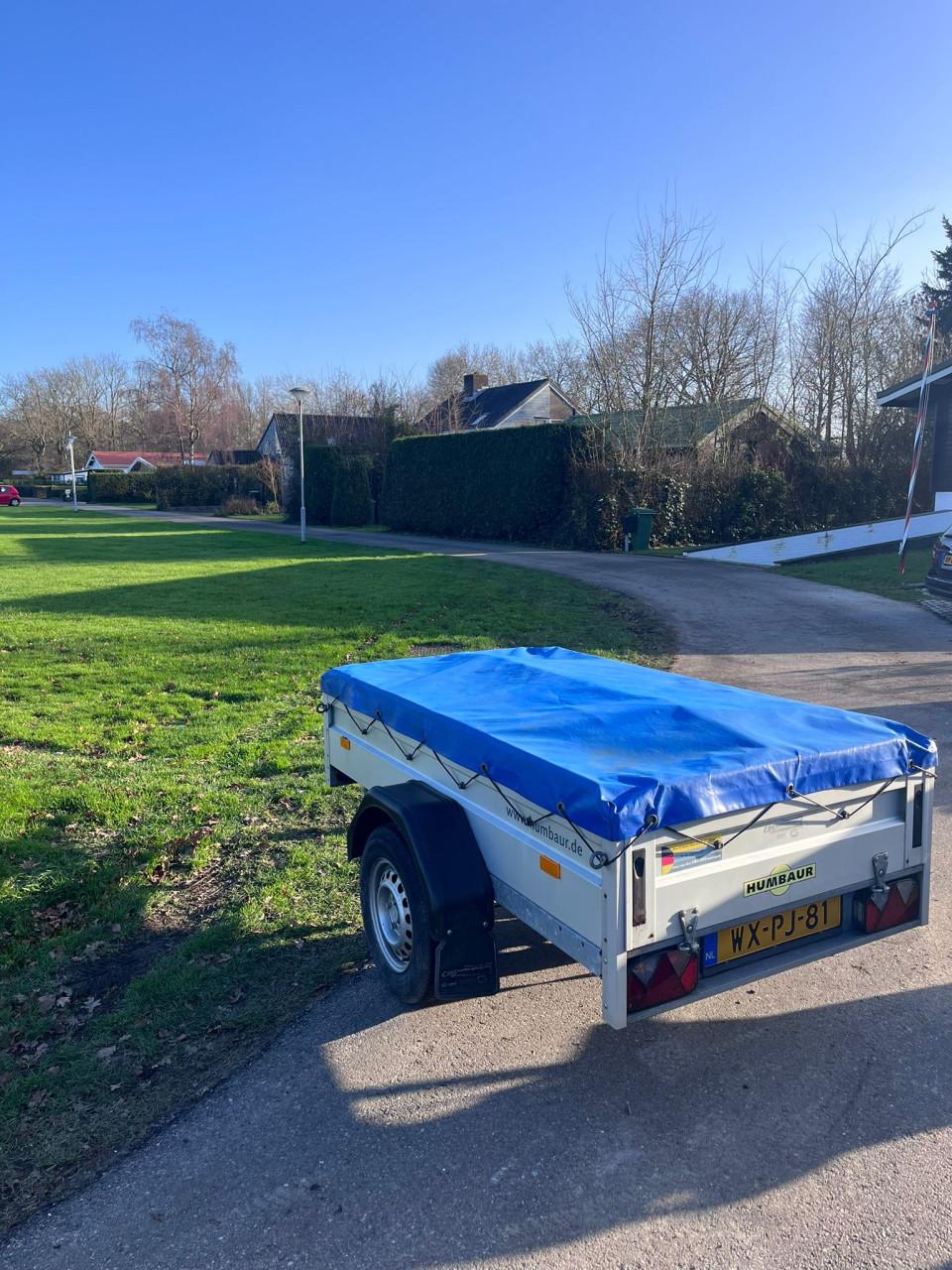 Geremde aanhanger Humbaur -  met kenteken